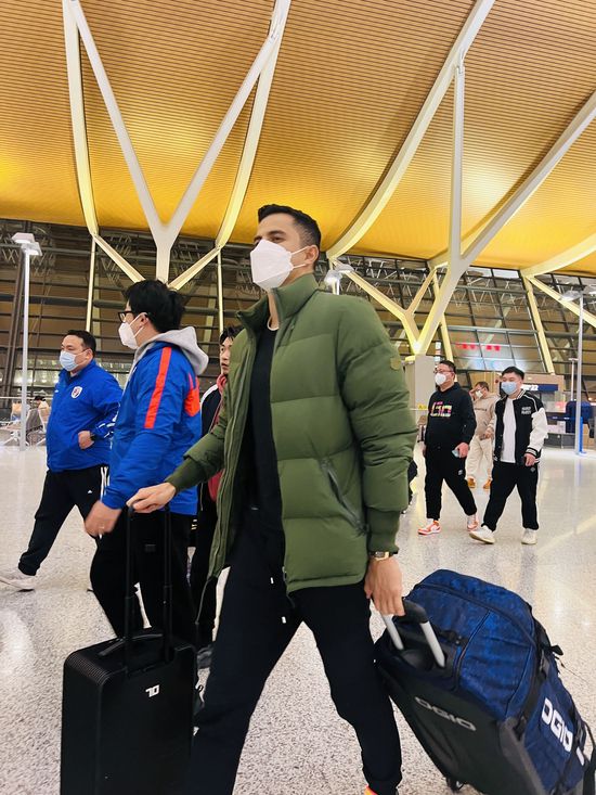 ;我的老师跟我说过，制片人很多，但合格的制片人不多，原因就在于制片人要懂创作，要有文化，要有自己的知识体系